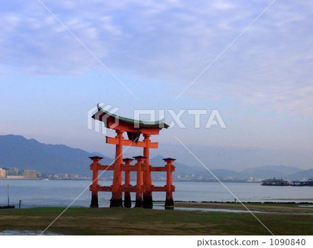 6-legged torii 6-legged torii 1090840