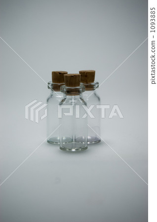 Three glass vials 1093885