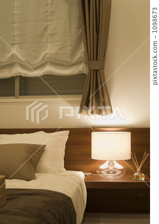 bed-side, bedside, lamp stand 1098673