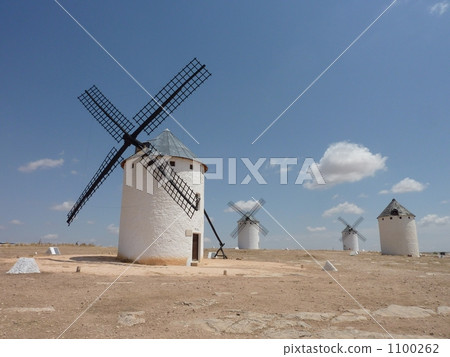 Don Quijote's Village II 1100262