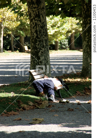 打盹 長凳 長椅 1100453