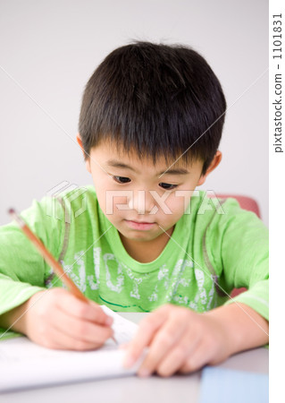 A boy studying (a third grader in elementary school) A boy studying (a third grader in elementary school) 1101831