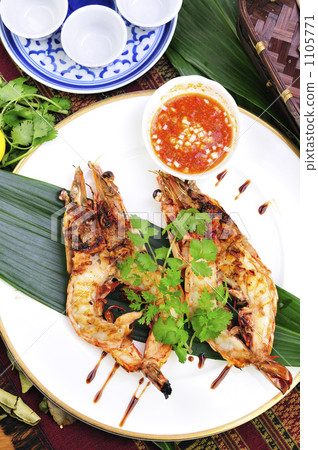 Grilled large shrimp (with Thai style sauce) Grilled large shrimp (with Thai style sauce) 1105771