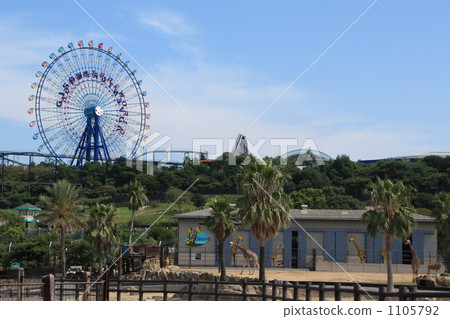 從冒險世界的野生動物園的視圖 1105792