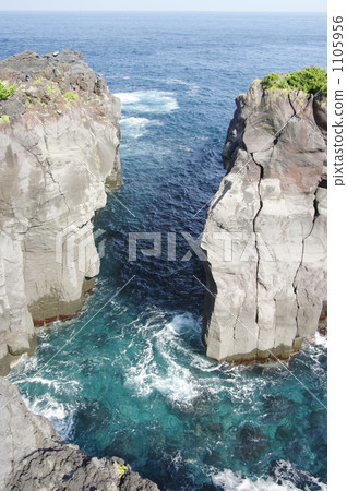 Shiogasaki coast 1105956