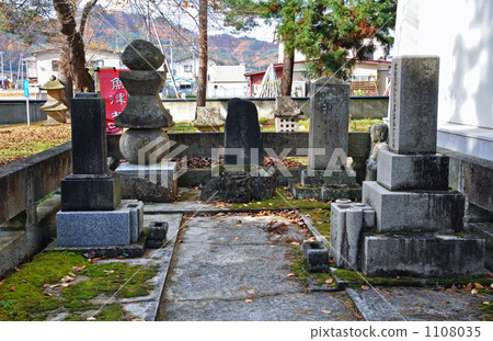 Tomoe walking Yonezawa · Kasugayama Rinjisenji Yoshie Tsuneyoshi Bunsei's grave 1108035