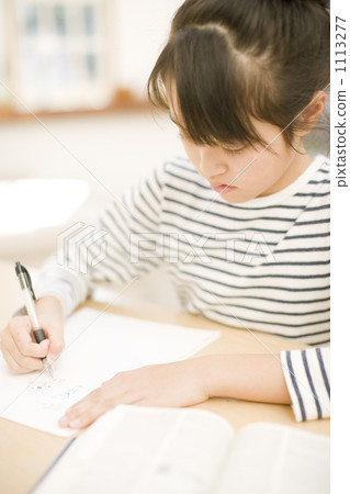 女兒 小學學生 小學生 1113277