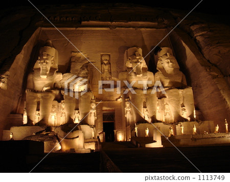 在埃及點燃阿布辛拜勒神廟 1113749