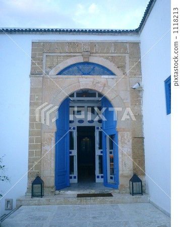 The door of Shidibuside 5 The door of Shidibuside 5 1118213