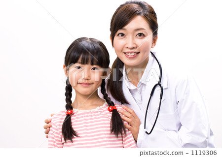 Doctors and girls 1119306