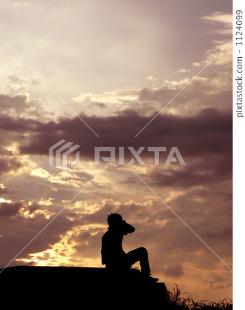 A smartphone and a man 1124099