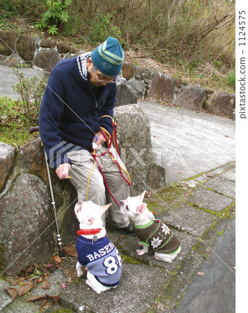 和我的祖父一起走路。第1部分 1124575