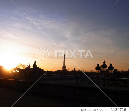 December twilight in Paris December twilight in Paris 1124716