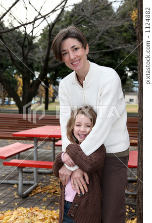 母親和孩子 1124882