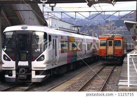 52理事長 梓 柴油列車 1125735