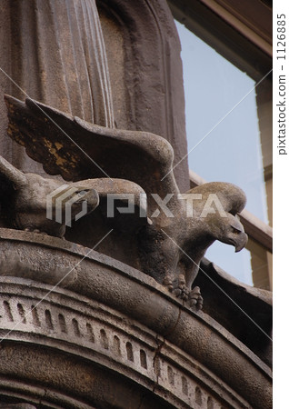 The old Daibiru main building. 1126885