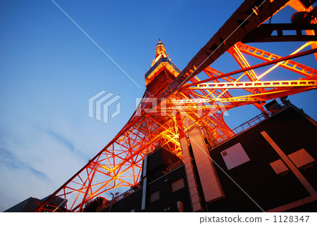 Tokyo Tower at dusk 1128347