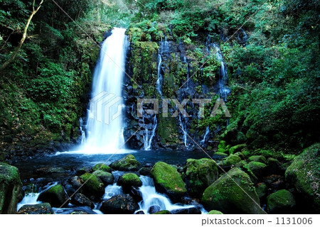 Shiraito Falls / Winter 1131006