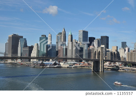 布魯克林大橋和曼哈頓下城 1135557
