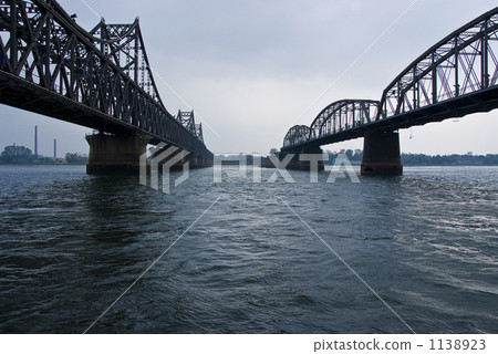 鴨綠江 橋 跨 1138923