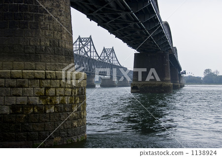 鴨綠江 橋 跨 1138924