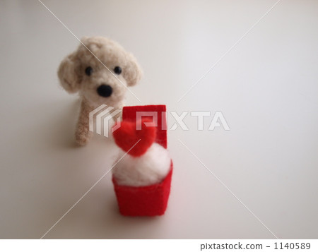 羊毛氈 貴賓犬 貴賓狗 1140589