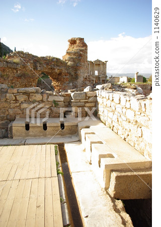 古老的抽水馬桶 1140629