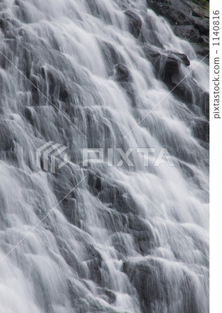 Oshinkoshin waterfall 1140816