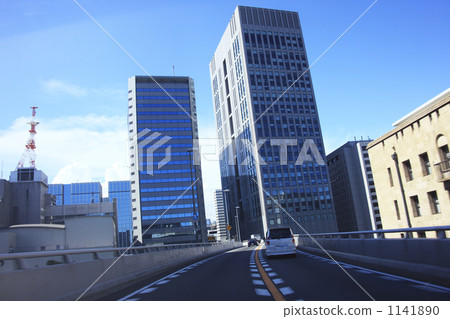公路和高層建築 公路和高層建築 1141890