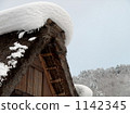 straw-thatching, straw-thatched roof, roof 1142345