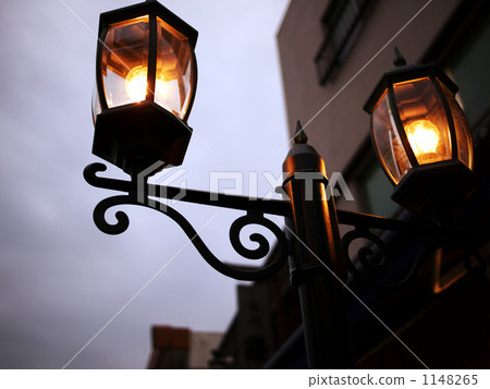 Antique Street Lights And Sunsets Stock Photo 1148265 Pixta