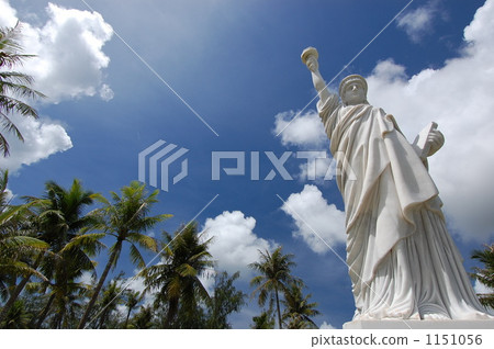 The statue of liberty in Guam The statue of liberty in Guam 1151056