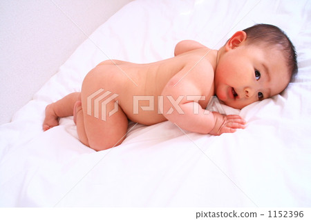 寶貝裸露而裸露 1152396