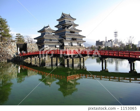 松本城 拱橋 護城河 1153065