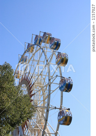 blue sky and ferris wheel 1157027
