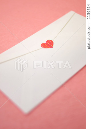 Confession in winter is a love letter. 1159814