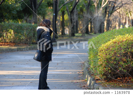 人行道和女士們 人行道和女士們 1163978
