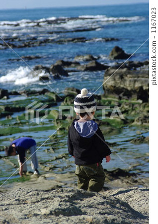 在海邊散步 1167023