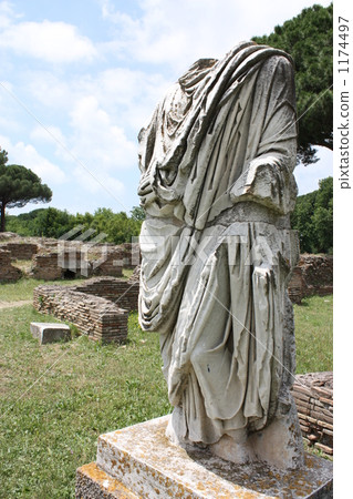 People of Ostia 1174497