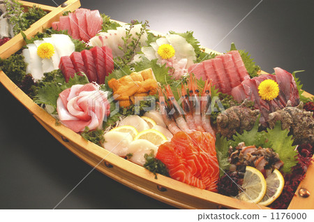 Luxurious sashimi boat height 1176000