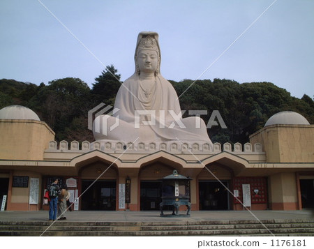 ryozen kannon, kyoto 1176181
