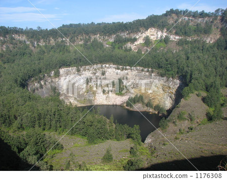 Crater lake Crater lake 1176308