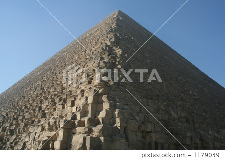 Pyramid Pyramid 1179039