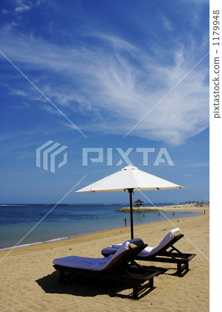 在沙努爾，巴厘島的海灘 1179948