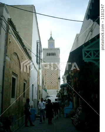 Medina in Tunis 1181247