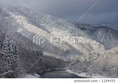 冬天的Onukawa河 1184433