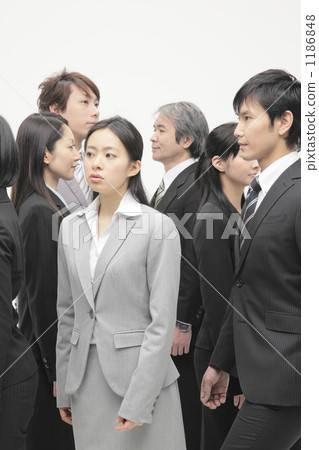 a businesswoman, ol, large number of people 1186848