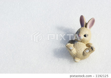 Antique rabbit Antique rabbit 1192125