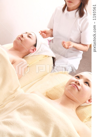 Facial Beauty Facial Beauty 1193561