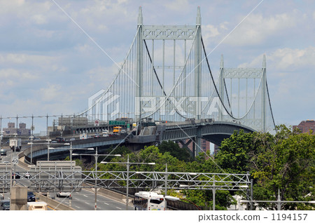 Robert F. Kennedy Bridge (formerly Triborough Bridge) 1194157